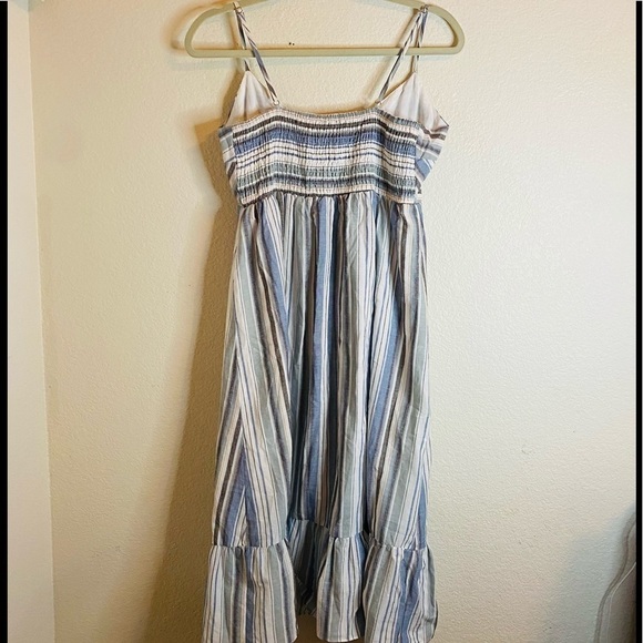 Lulus Blue Striped Knotted Front Midi Dress Sz:M - Picture 2 of 6